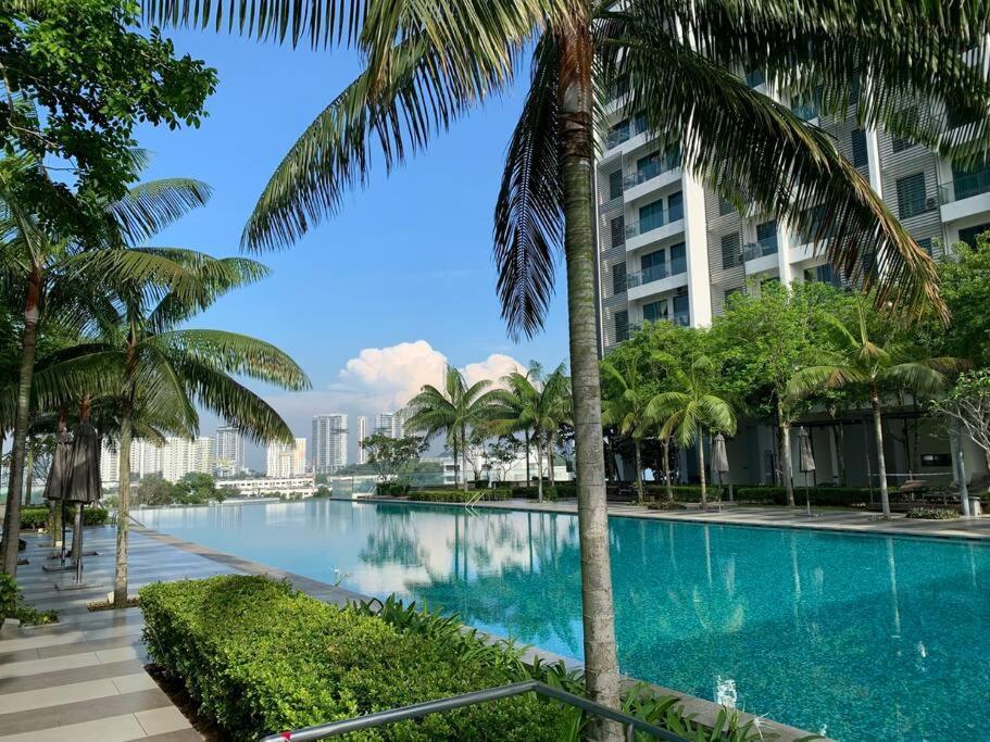 Couples Mind Relaxing Highfloor Staycation 9 Cyberjaya Esterno foto